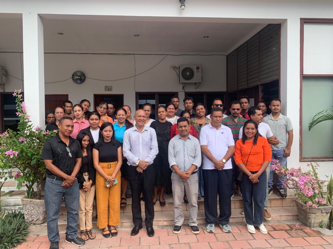 https://dili.gov.tl/2026/05/25/ekipa-smpc-gdn-implementa-atividade-sensibilizasaun-jestaun-risku-dezastre-naturais-ba-konsellu-suku-iha-postu-nain-feto/